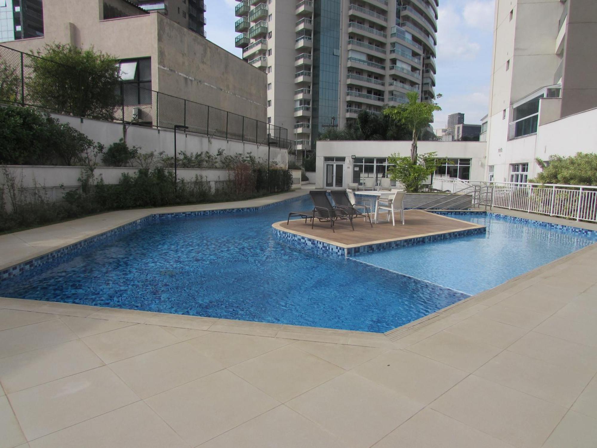 Summit , Metro Pinheiros *